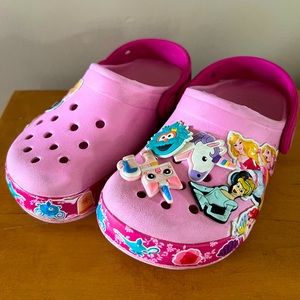 Crocs. Pink. Light up. Girls Size 10. Disney Princess. EUC.